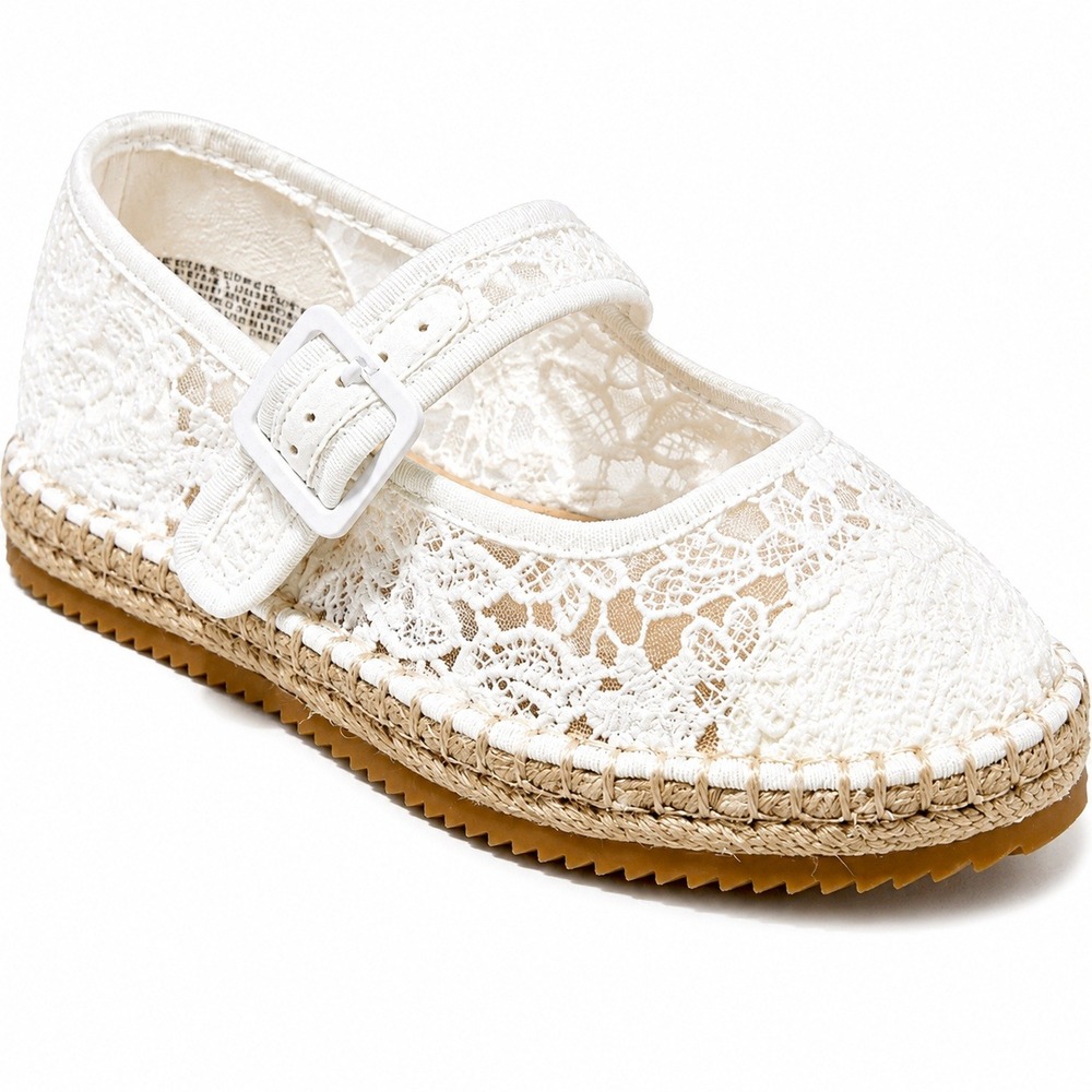 Girls' Madeline Flats by art class White Size 5 New With Tags